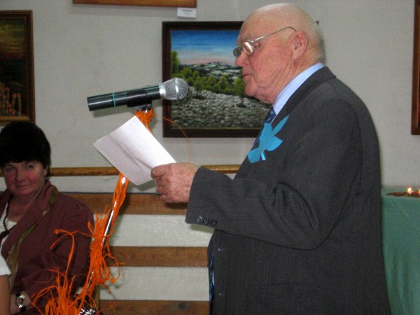 Aleksander Sowi�ski - bawi go�ci fraszkami